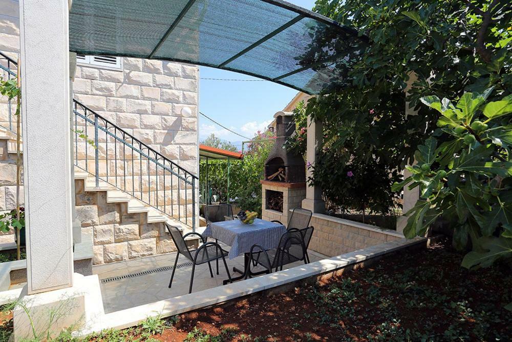 Apartments Off Supetar Exterior photo